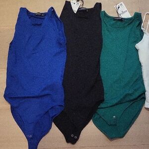 Stradivarius 4 Body Suits Xs 2 nwt